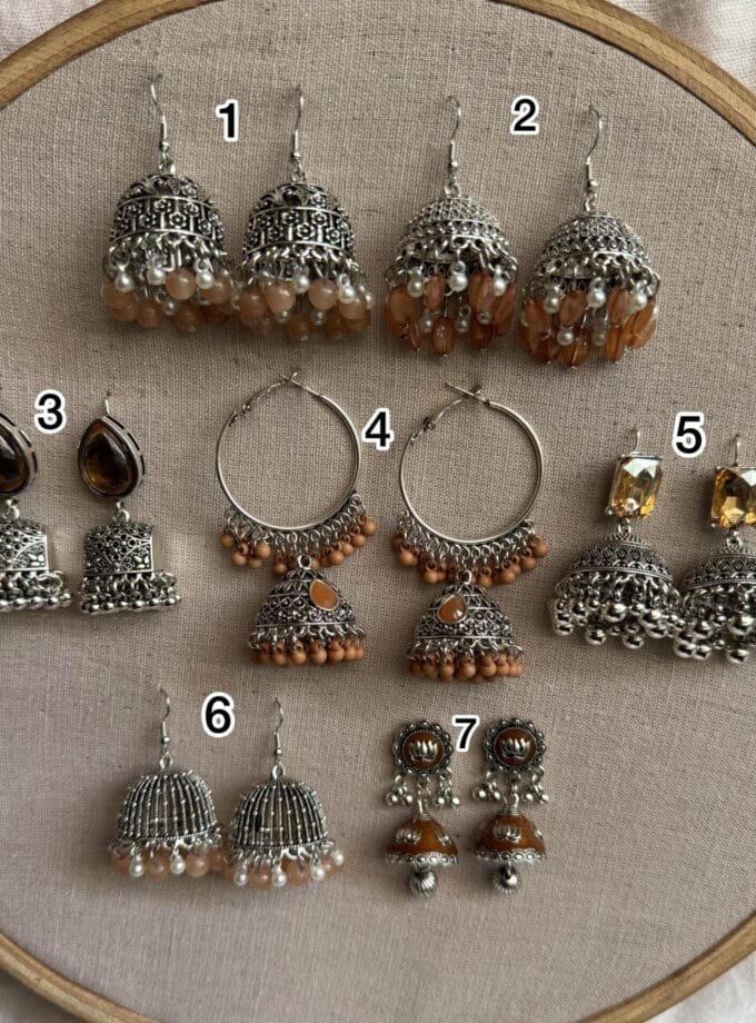 Beige jhumki