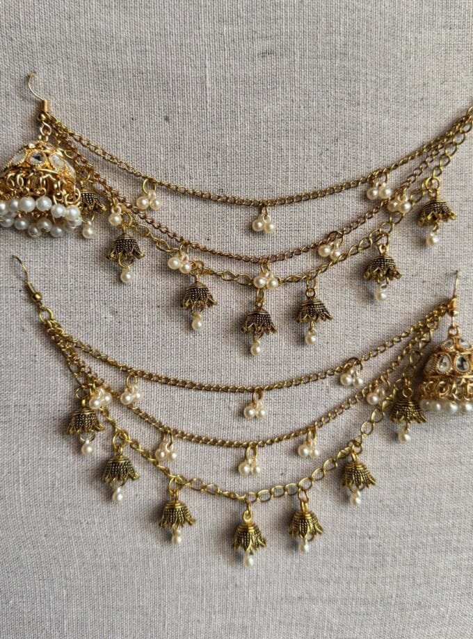 Kundan jhumka with triple layer sahara