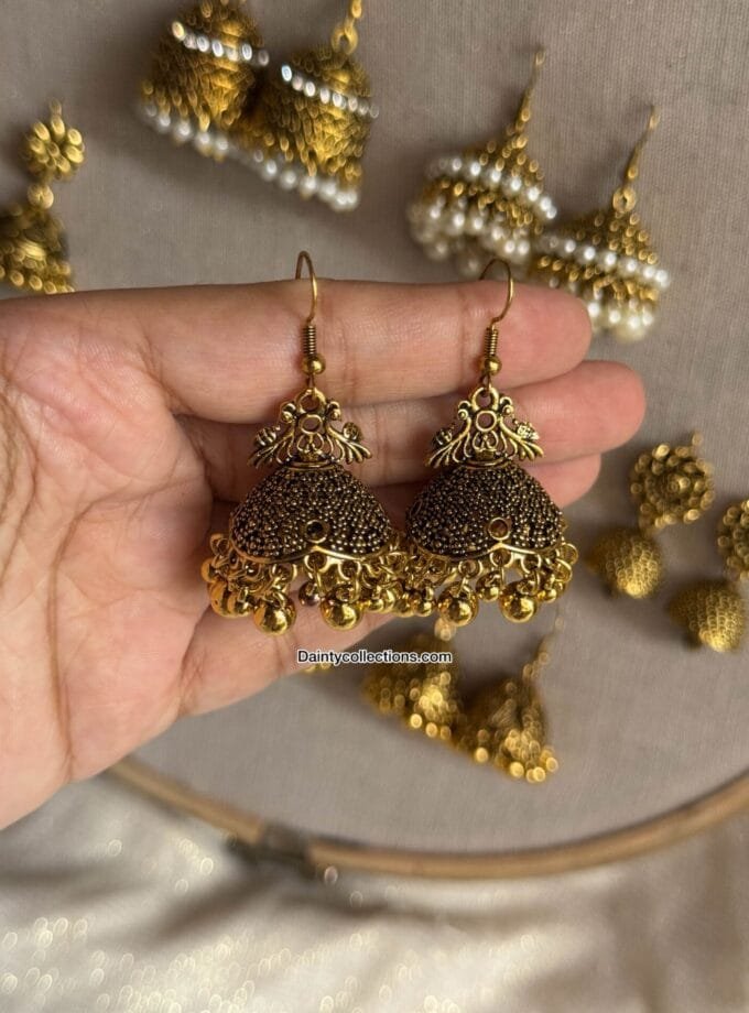 Nargis jhumki antique