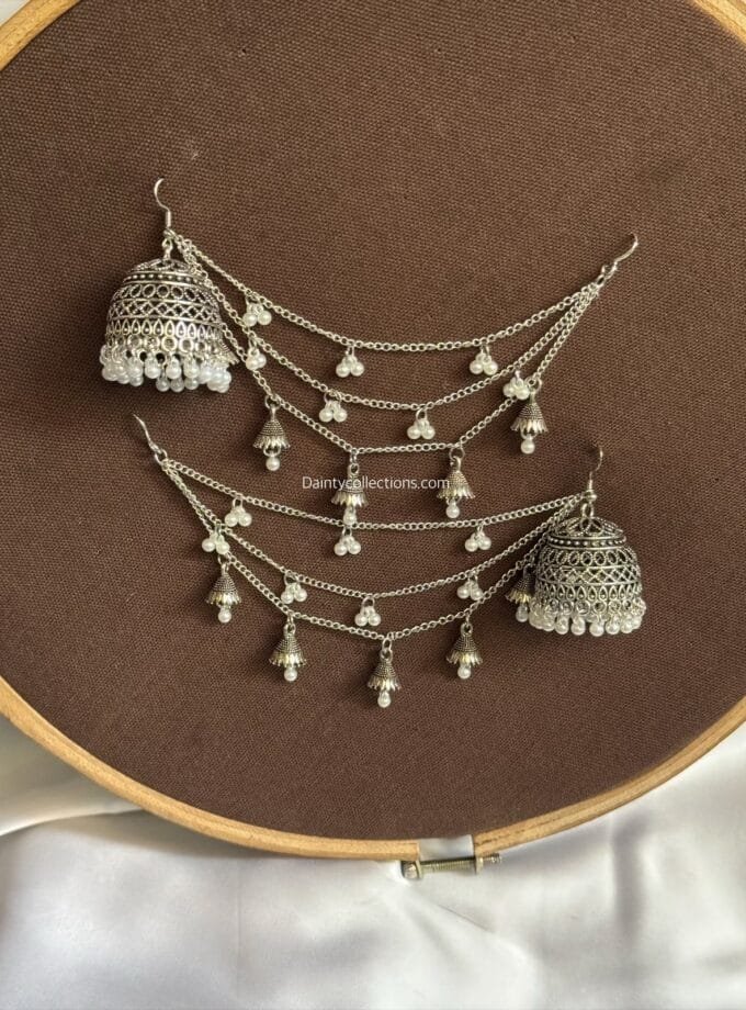 Mehrgul matka silver jhumka with triple layer saharay