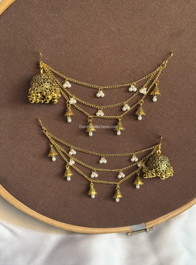 Mehwish matka jhumka antique with triple layer Saharay