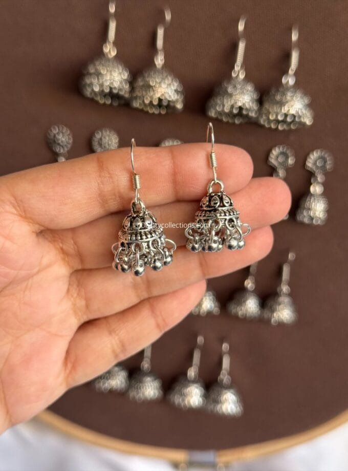 Nimra Choti jhumki silver