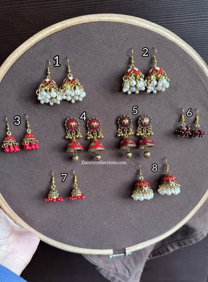 Red / maroon jhumki frame golden