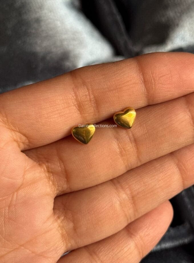 Mini heart studs