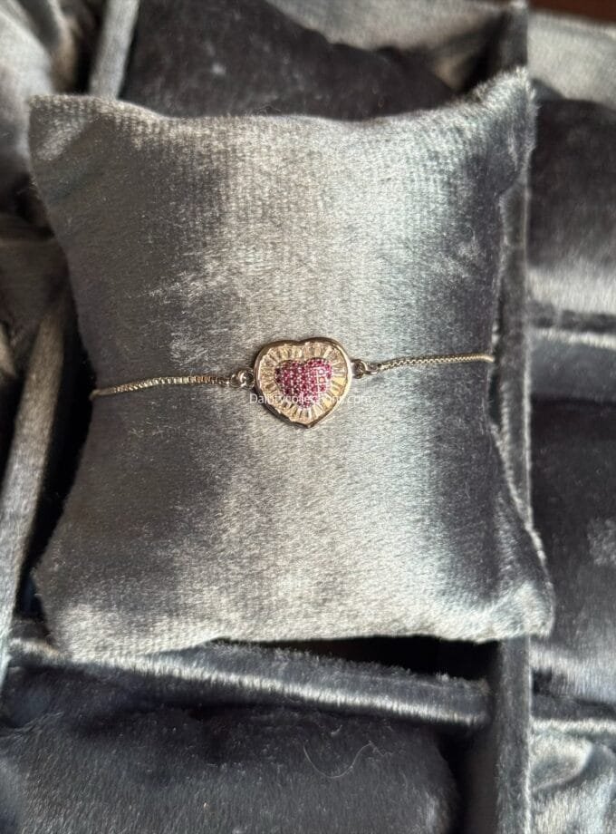 Zirconia heart pattern adjustable bracelet silver