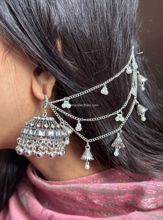 Neelo Matka jhumka silver with triple layer saharay