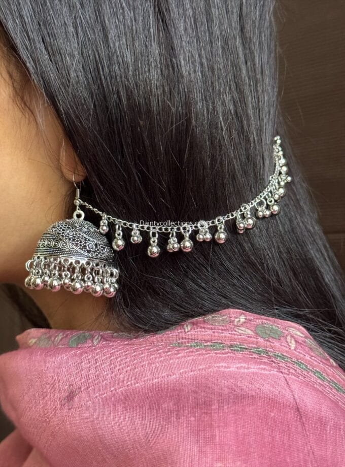 Gulbadan jhumka silver with single layer ghongroo saharay