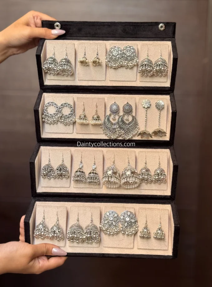 Jhumka box with 16 silver jhumkas