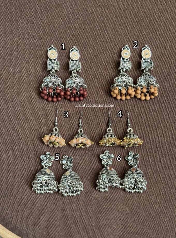 Rang barang - beige jhumki silver