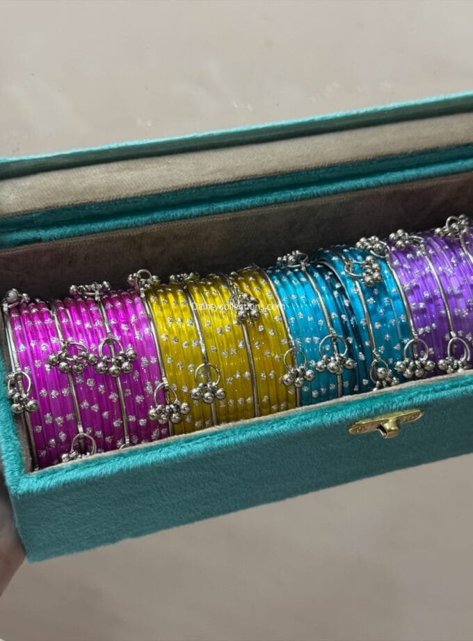 Bangles gift box with Raindrop glass bangles and Kashmiri choorian