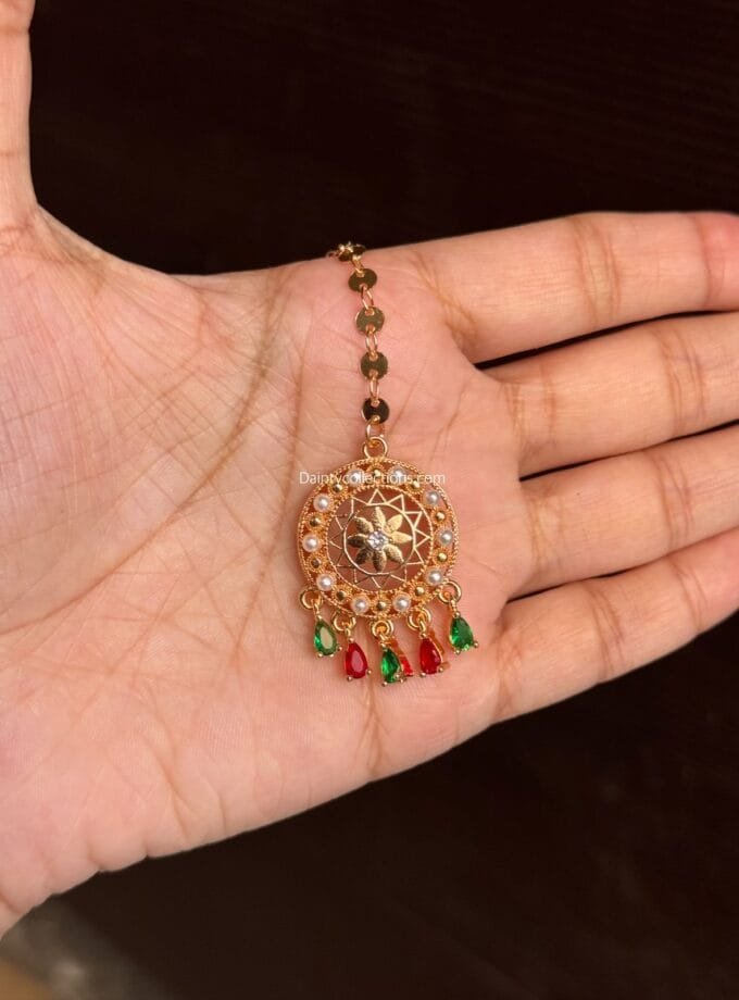 Choti bindiya with pearls golden