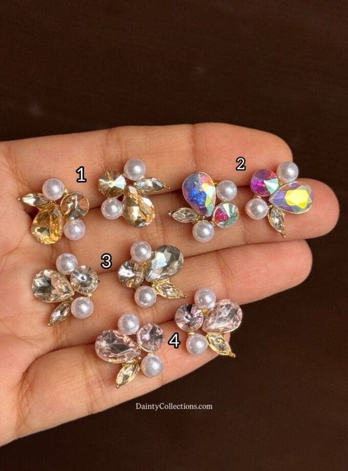 Mini crystal studs