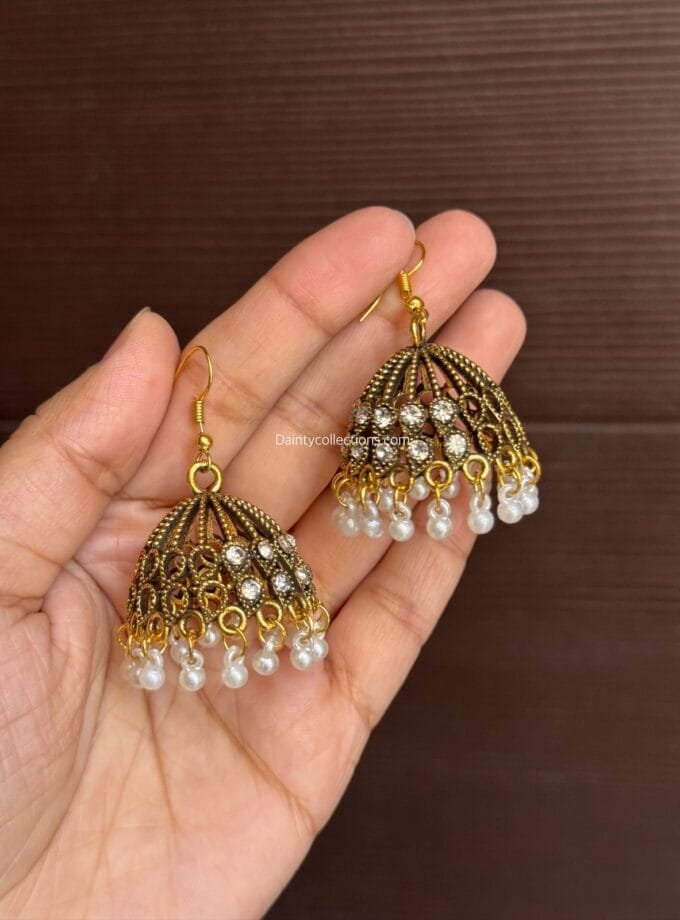 Nooray antique jhumka with stones