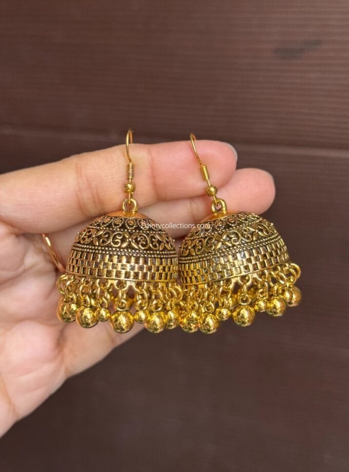 Gumbad antique jhumka