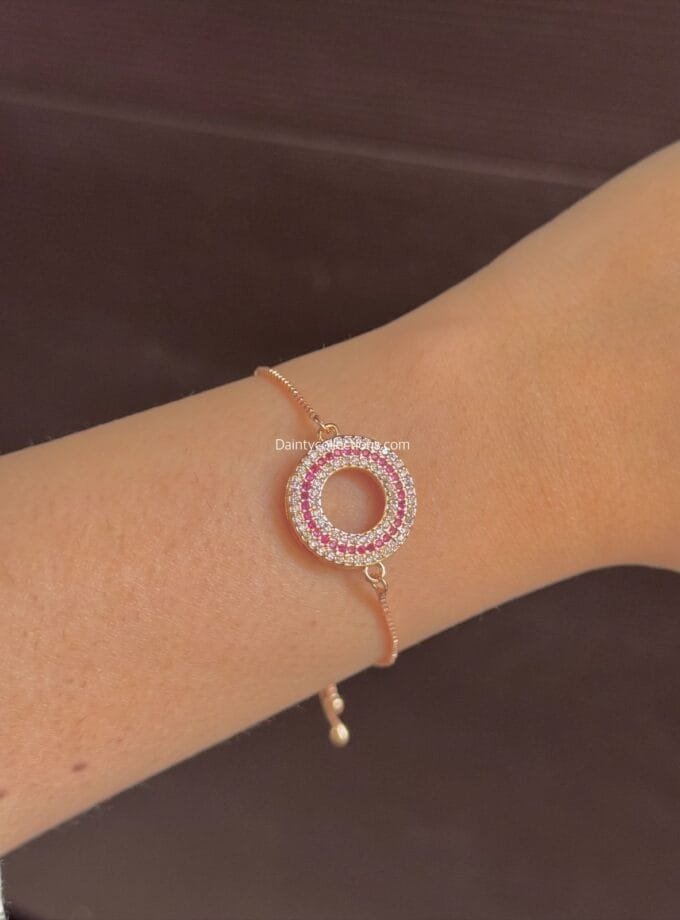 Circulo zirconia stainless adjustable golden bracelet