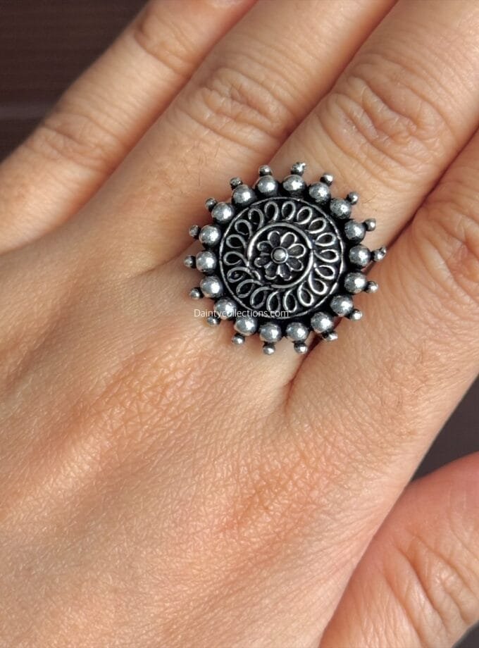 Oxidized afghani ring adjustable